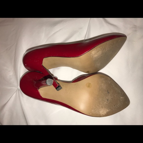 BCBG Red Pointed Heels - Picture 2 of 4